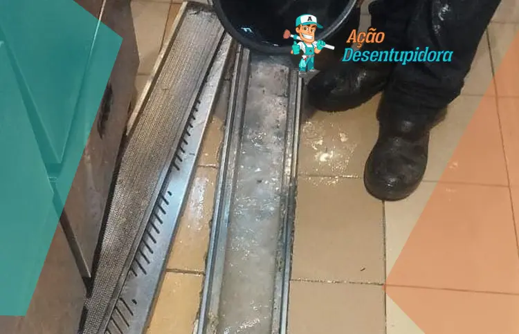 Desentupimento ralo - Ação Desentupidora: ralo entupido é dor de cabeça na certa! Ligue agora para a melhor empresa de desentupimento de ralo